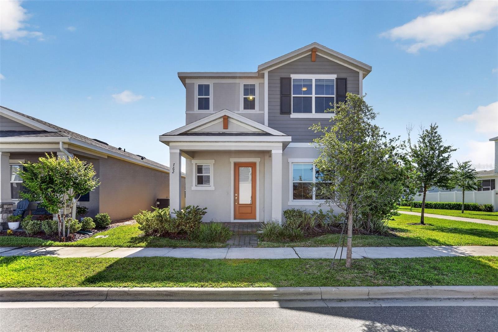 Single Family Residence in DEBARY, FL - Daniel Dourado