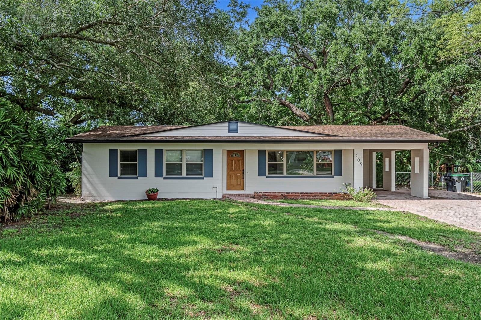 Single Family Residence em OAKLAND, FL - Daniel Dourado