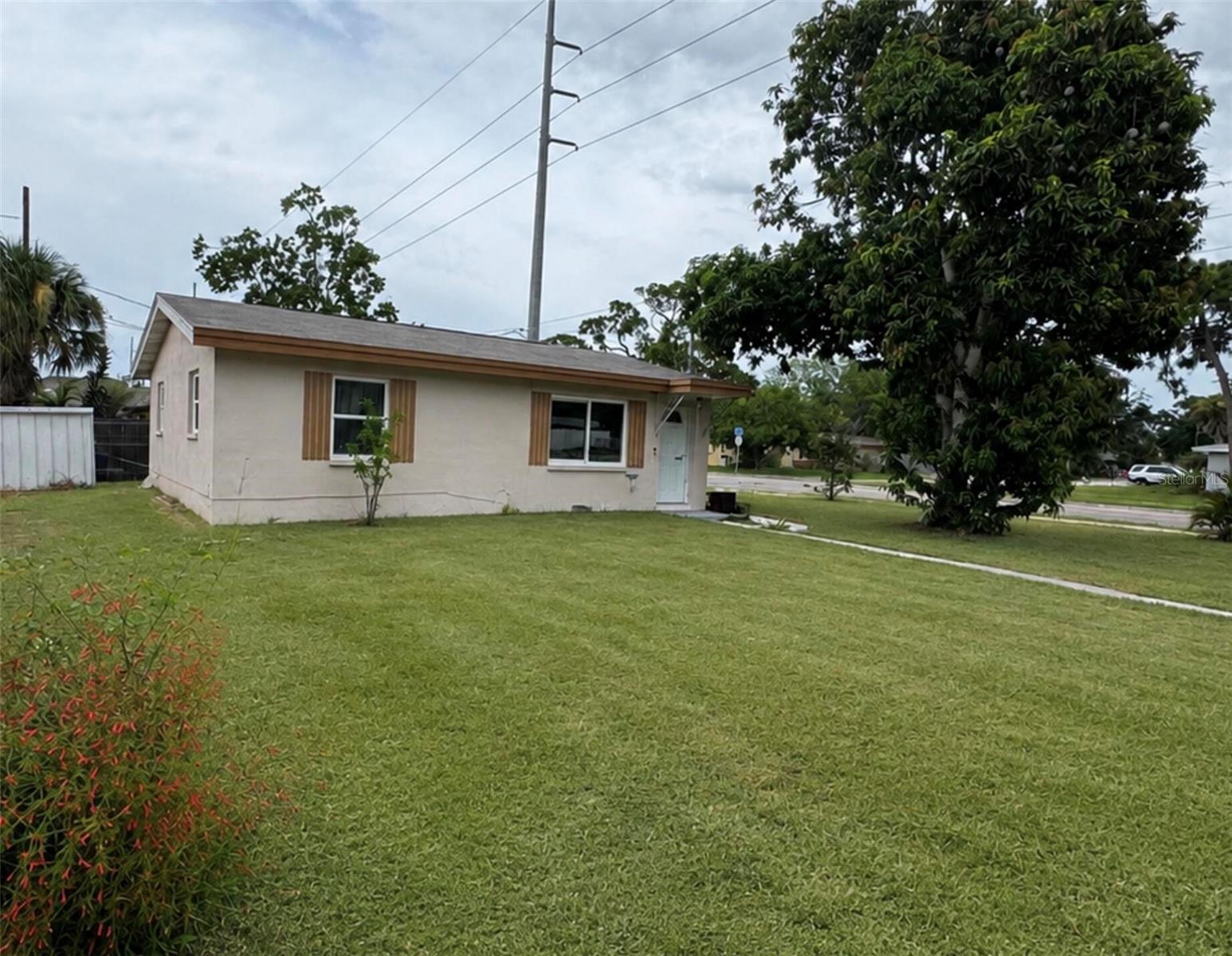 Single Family Residence em LARGO, FL - Daniel Dourado