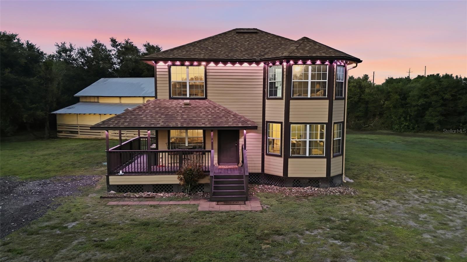 Single Family Residence in PUNTA GORDA, FL - Daniel Dourado