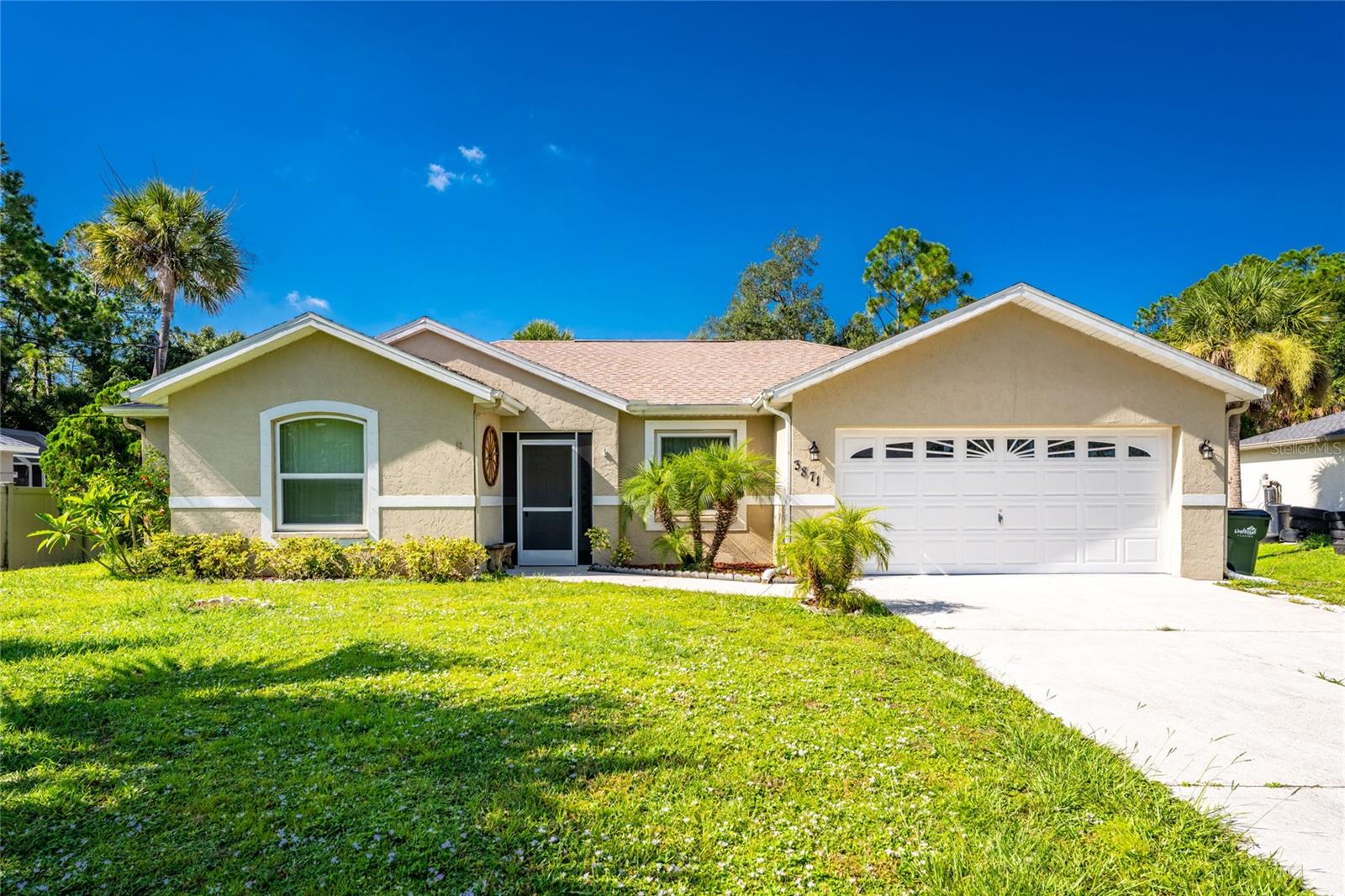 Single Family Residence in NORTH PORT, FL - Daniel Dourado