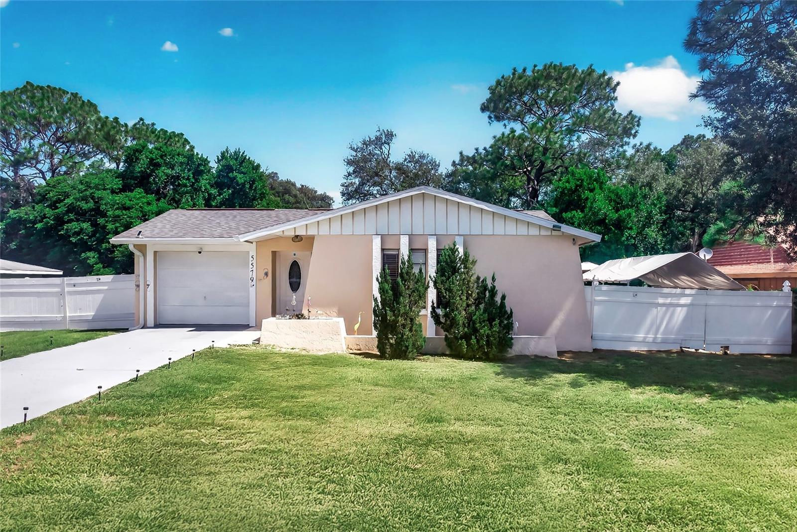 Single Family Residence em CRYSTAL RIVER, FL - Daniel Dourado