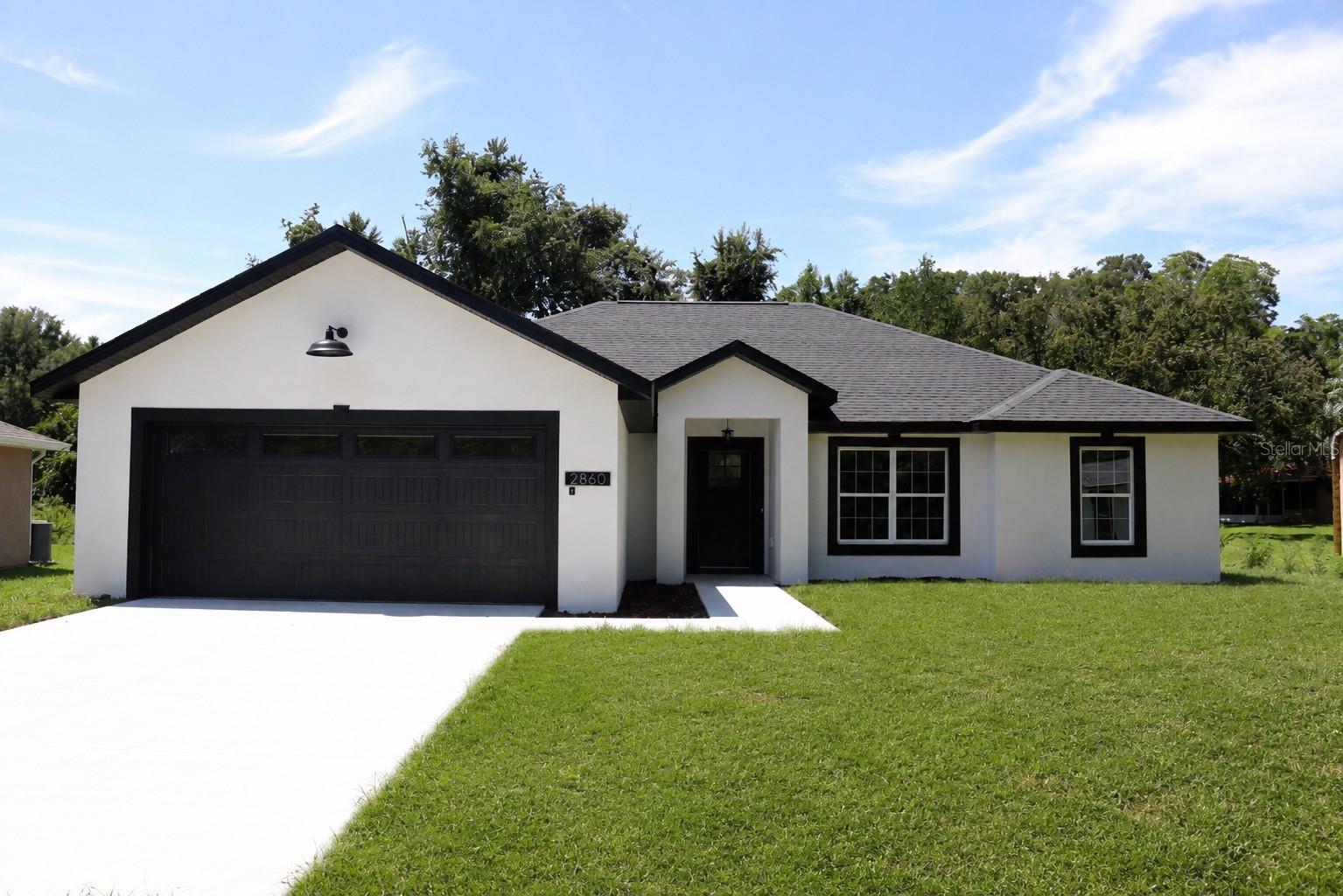 Single Family Residence em SUMMERFIELD, FL - Daniel Dourado