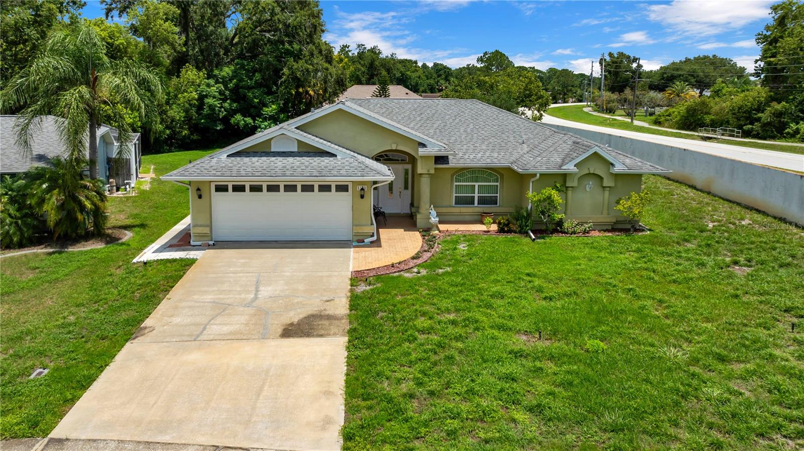 Single Family Residence in NEW PORT RICHEY, FL - Daniel Dourado
