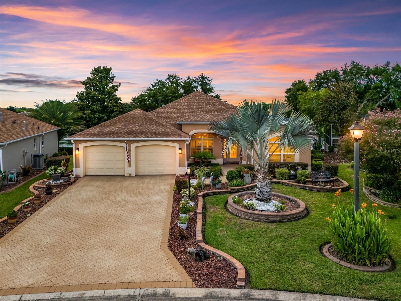 Single Family Residence in THE VILLAGES, FL - Daniel Dourado