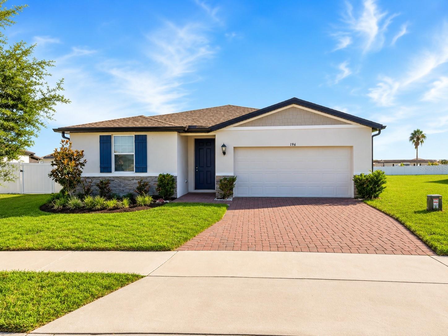 Single Family Residence in HAINES CITY, FL - Daniel Dourado