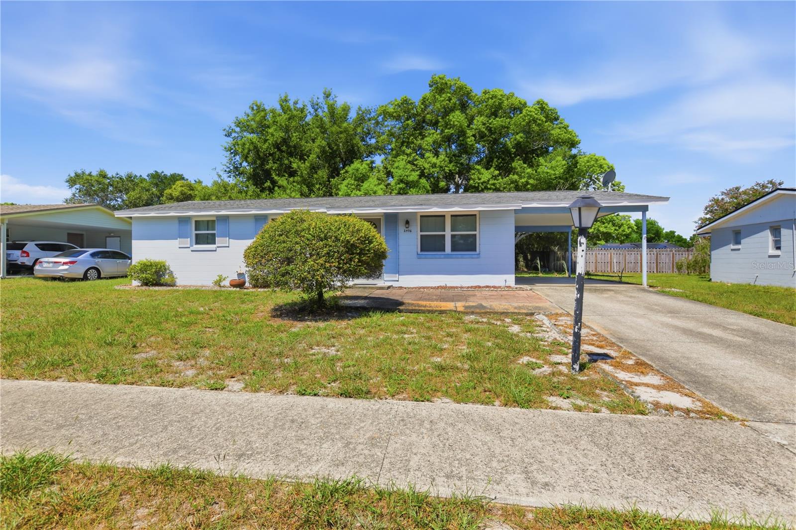Single Family Residence in DELTONA, FL - Daniel Dourado