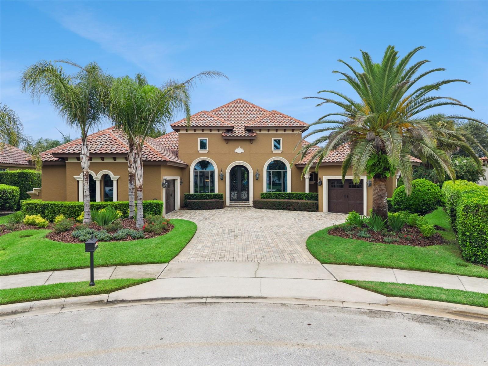 Single Family Residence in SORRENTO, FL - Daniel Dourado