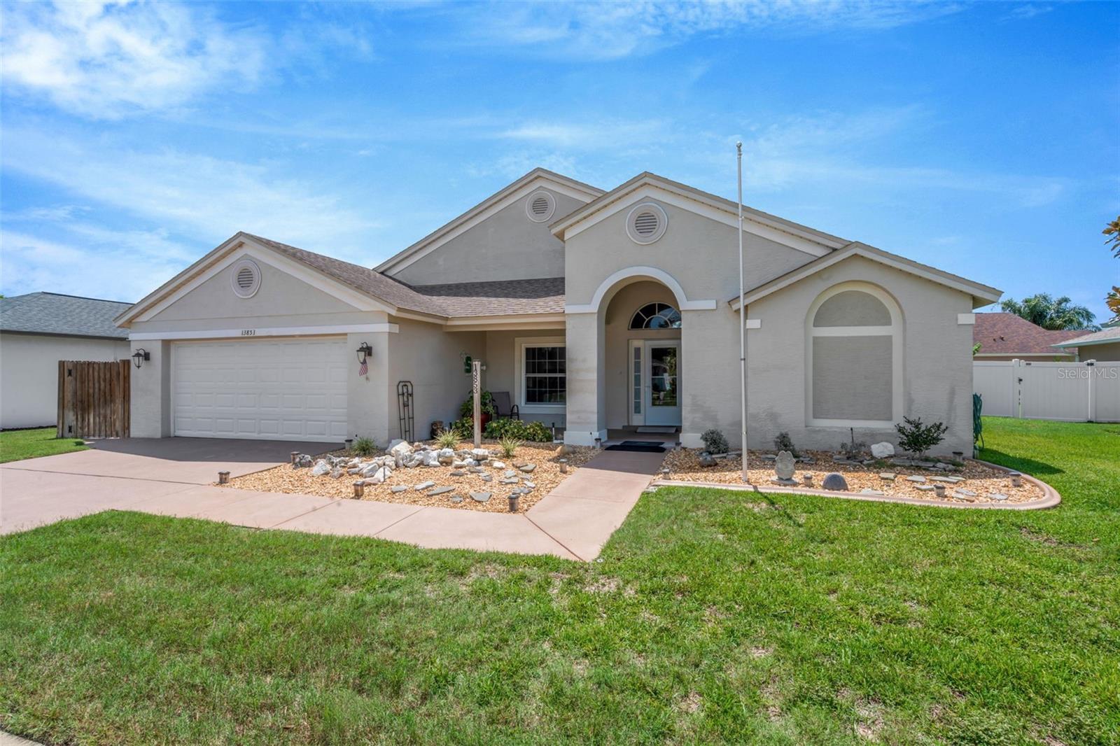 Single Family Residence in HUDSON, FL - Daniel Dourado
