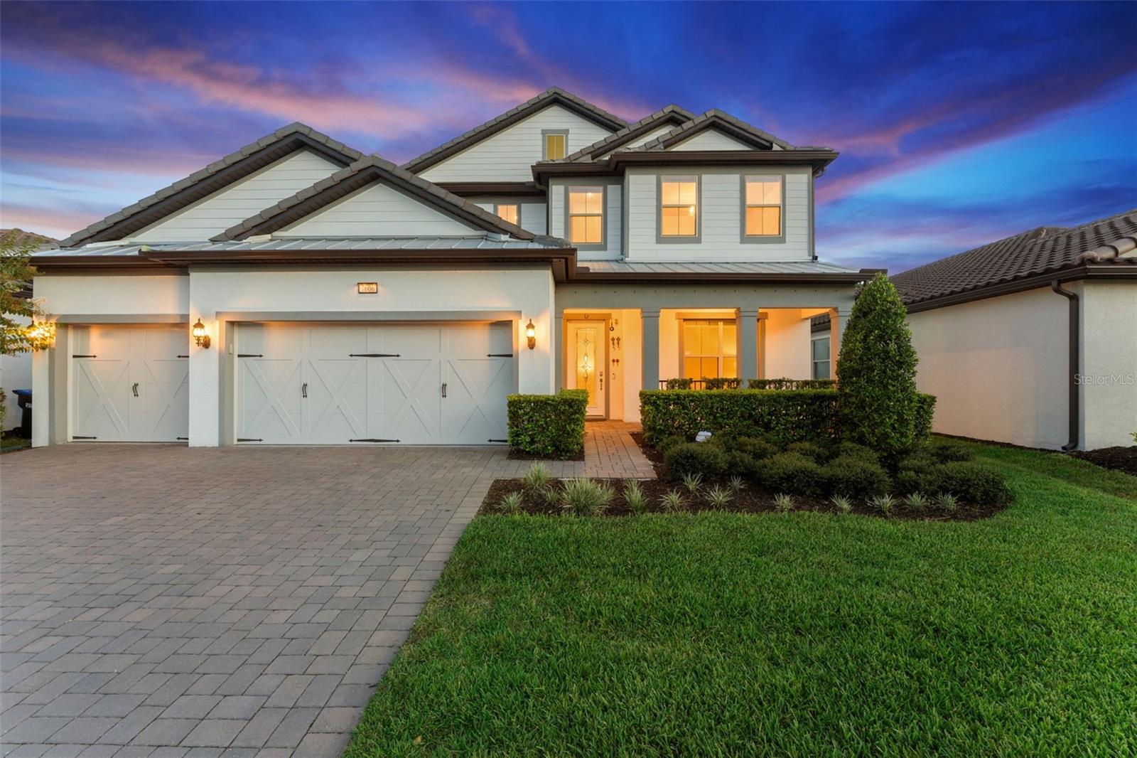 Single Family Residence in ORLANDO, FL - Daniel Dourado