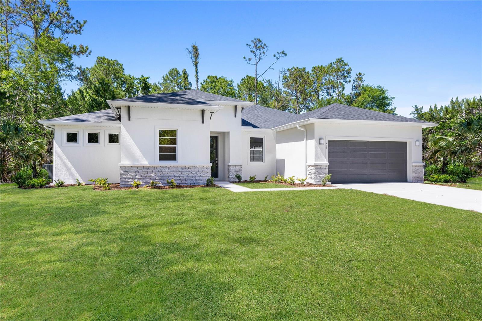 Single Family Residence in CAPE CORAL, FL - Daniel Dourado
