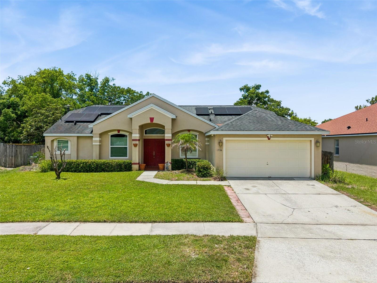 Single Family Residence in ORLANDO, FL - Daniel Dourado