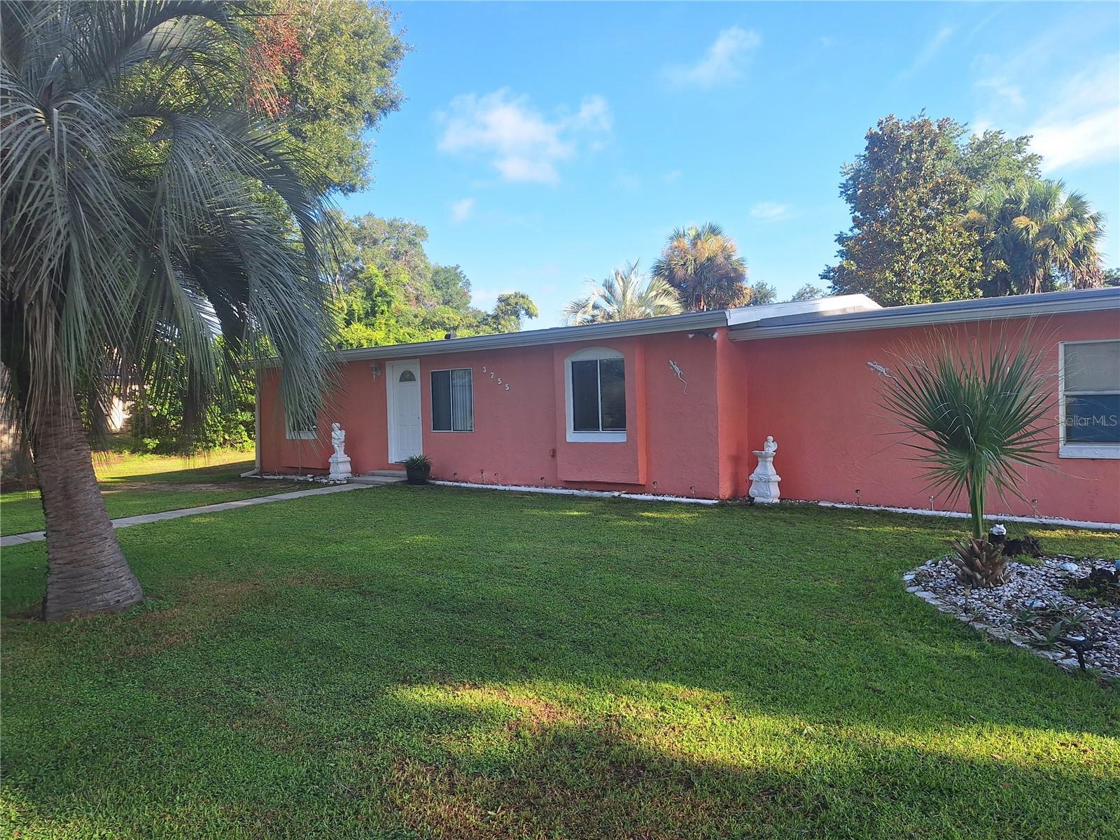 Single Family Residence em SUMMERFIELD, FL - Daniel Dourado