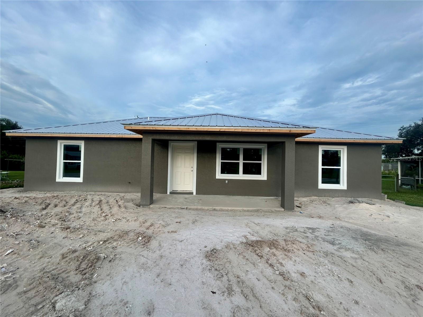 Single Family Residence in ARCADIA, FL - Daniel Dourado