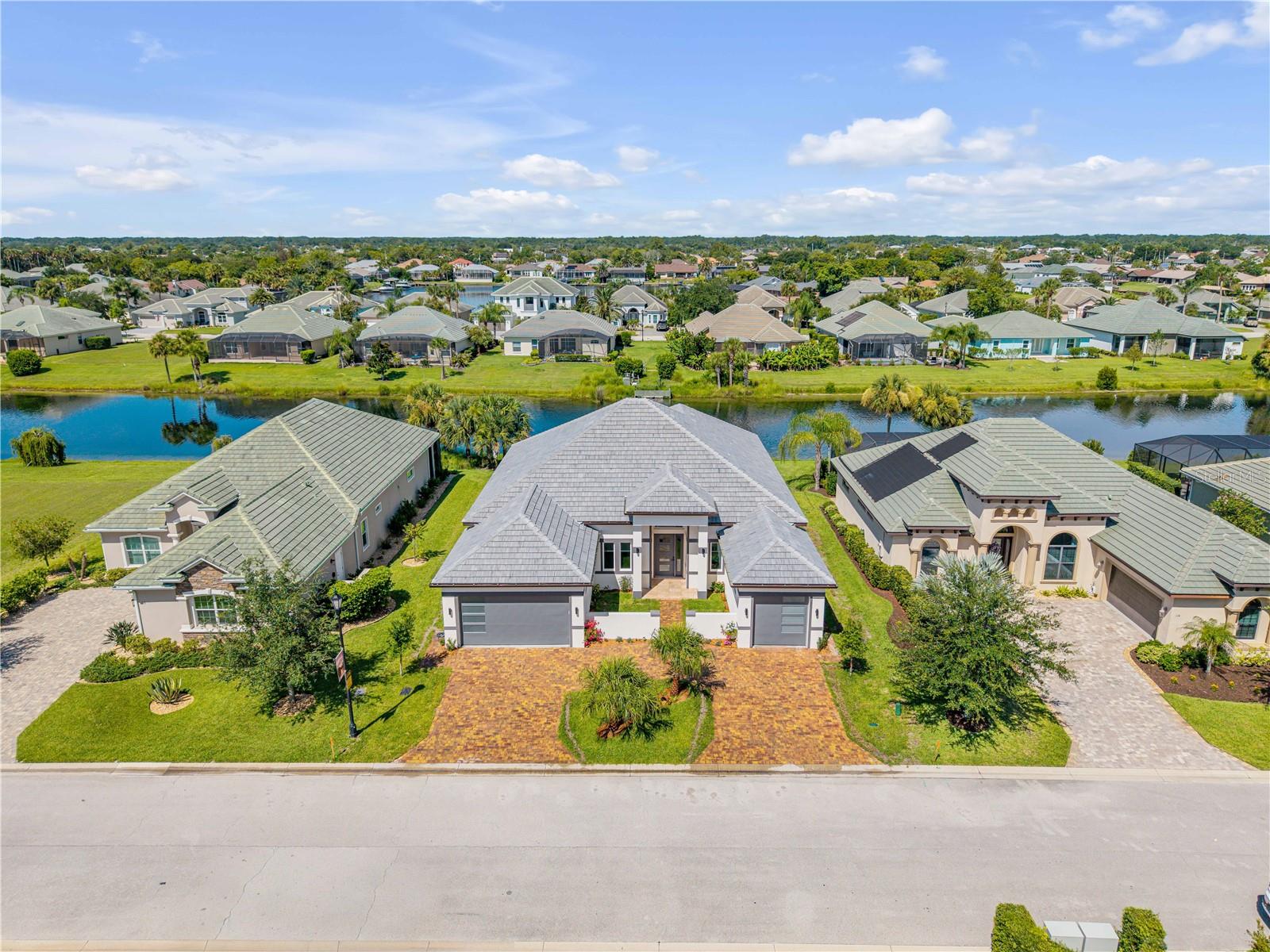 Single Family Residence em PALM COAST, FL - Daniel Dourado