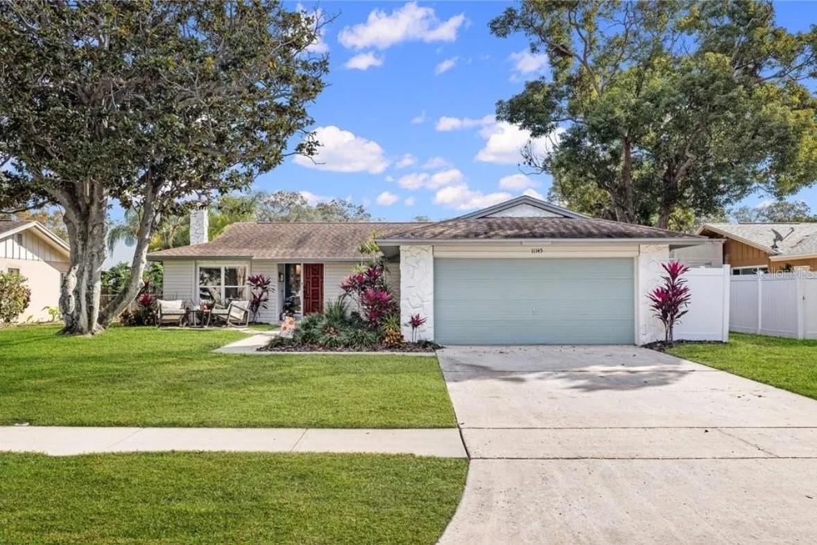 Single Family Residence em LARGO, FL - Daniel Dourado
