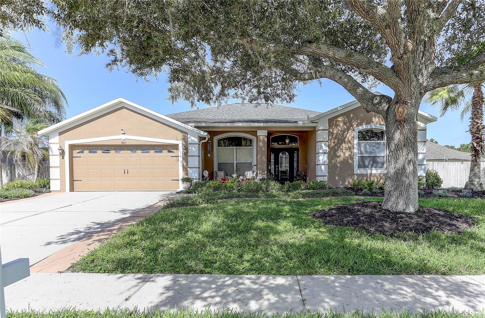 Single Family Residence in LAND O LAKES, FL - Daniel Dourado
