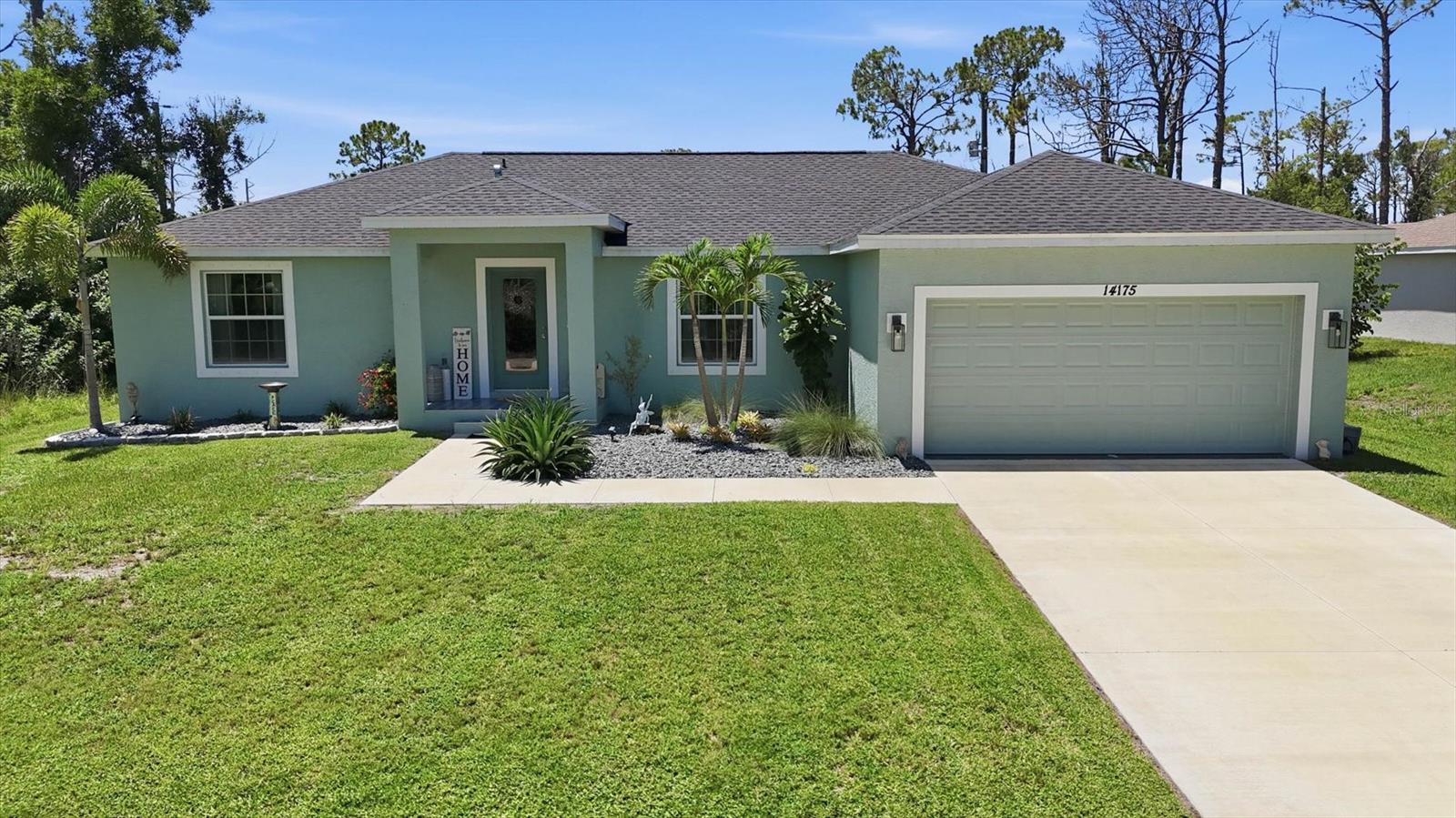 Single Family Residence in PORT CHARLOTTE, FL - Daniel Dourado