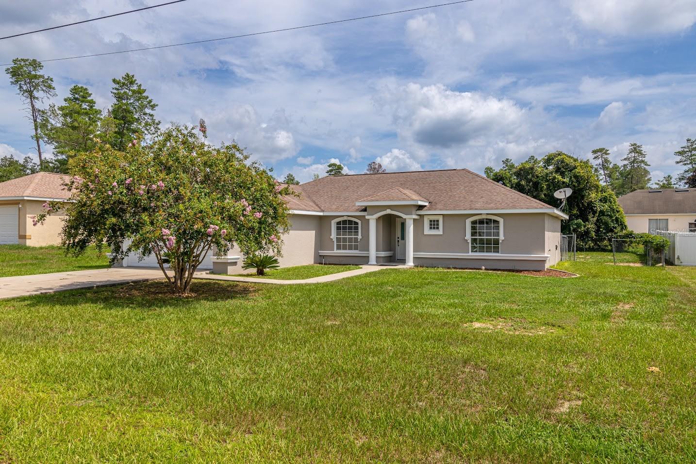 Single Family Residence in OCALA, FL - Daniel Dourado