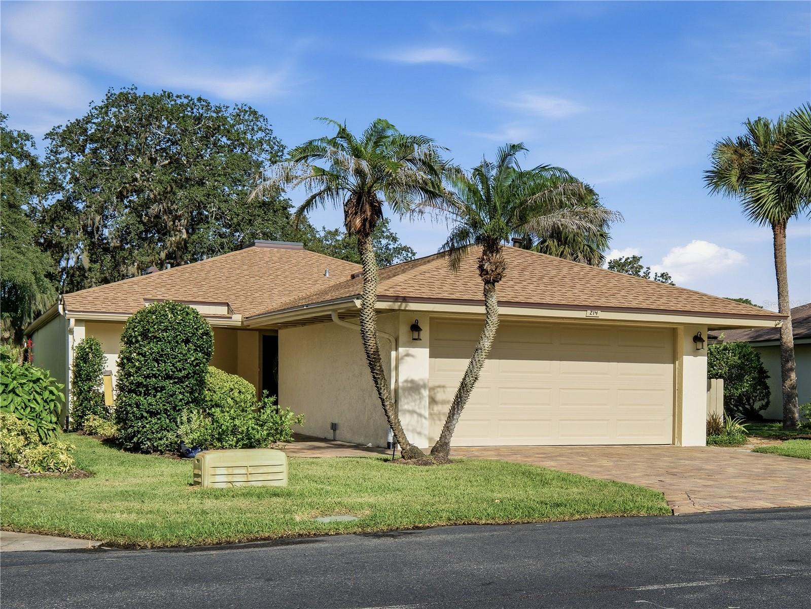 Single Family Residence in NEW SMYRNA BEACH, FL - Daniel Dourado