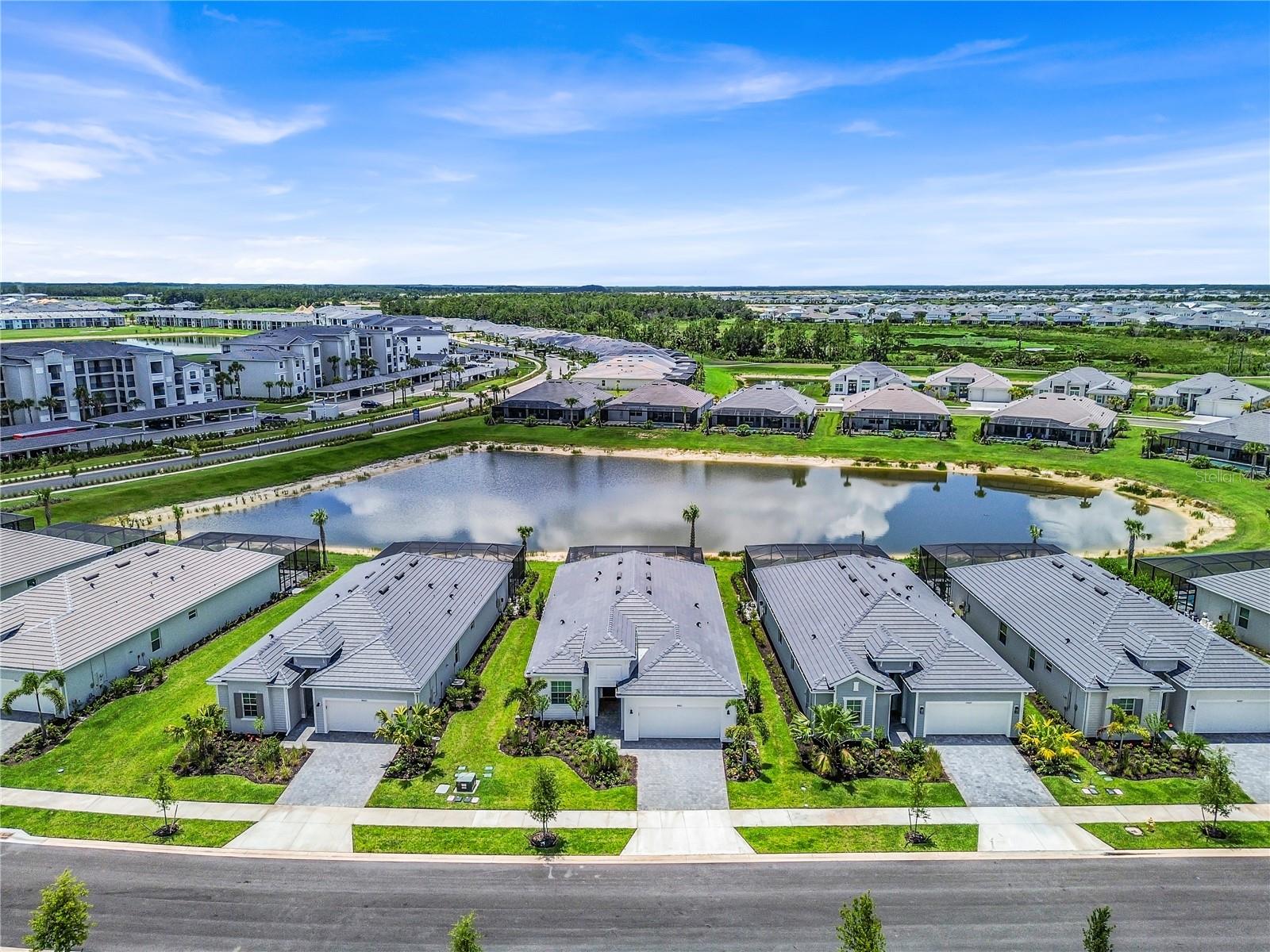 Single Family Residence in PUNTA GORDA, FL - Daniel Dourado