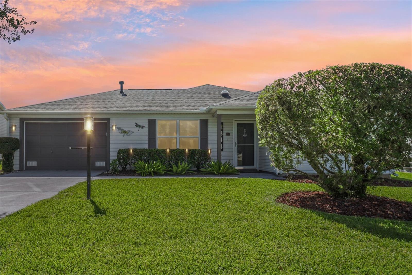 Single Family Residence em THE VILLAGES, FL - Daniel Dourado