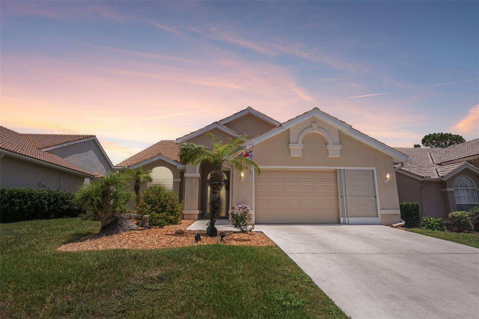 Villa in WEEKI WACHEE, FL - Daniel Dourado