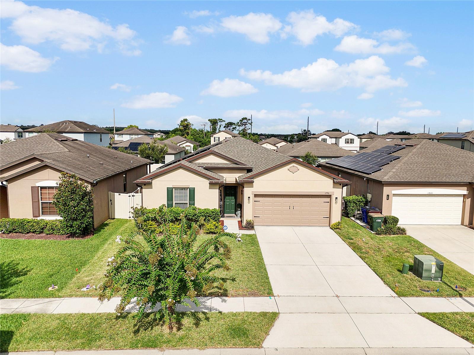Single Family Residence in ST CLOUD, FL - Daniel Dourado