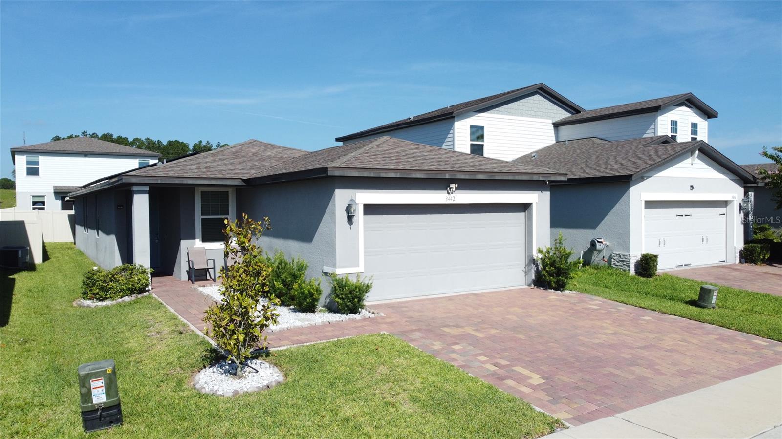 Single Family Residence in DAVENPORT, FL - Daniel Dourado