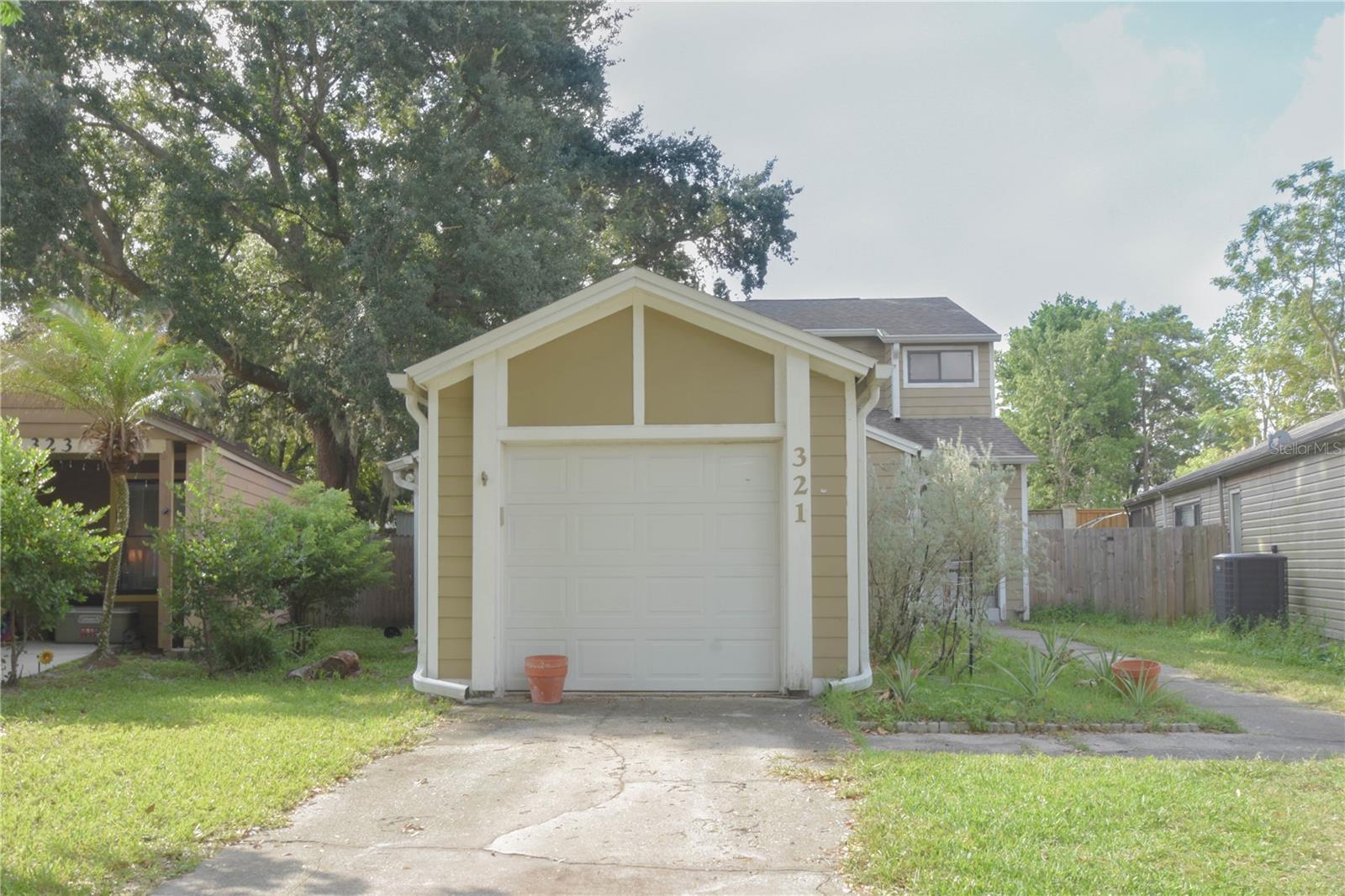 Single Family Residence em WINTER SPRINGS, FL - Daniel Dourado