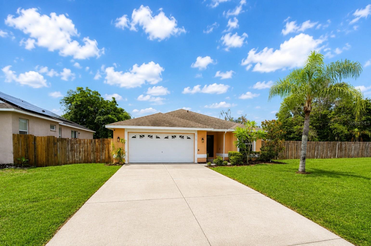 Single Family Residence em NEW PORT RICHEY, FL - Daniel Dourado
