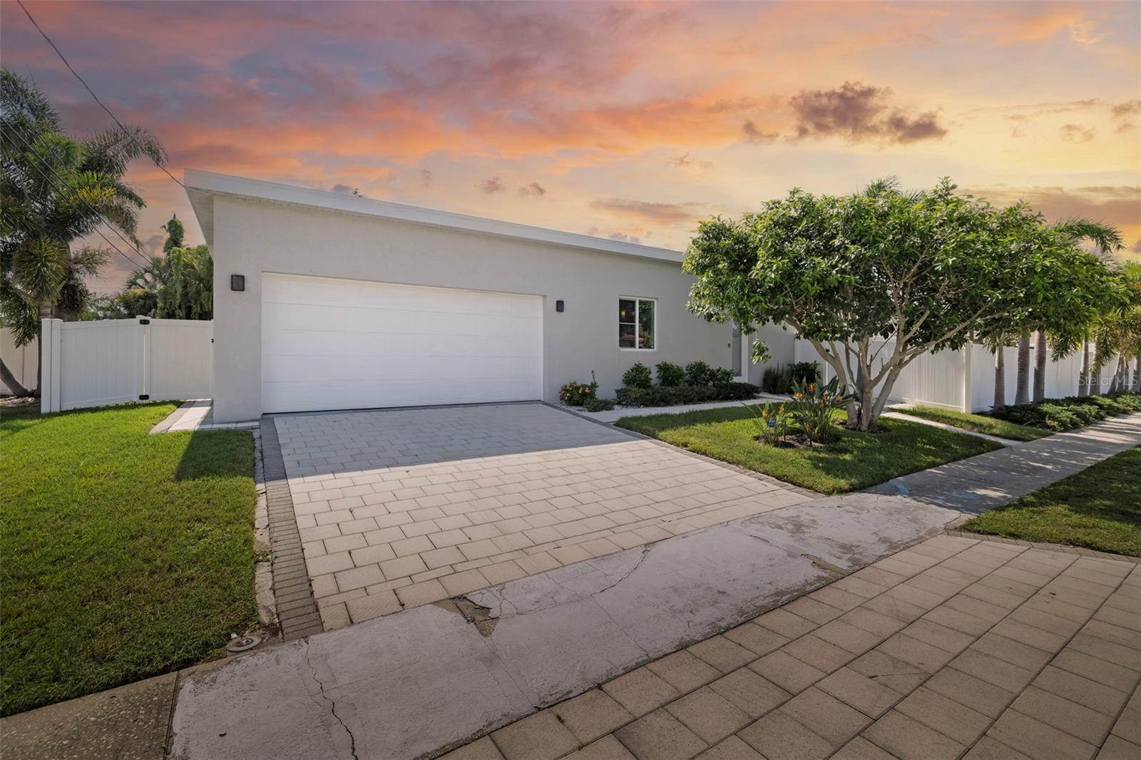 Single Family Residence em SARASOTA, FL - Daniel Dourado