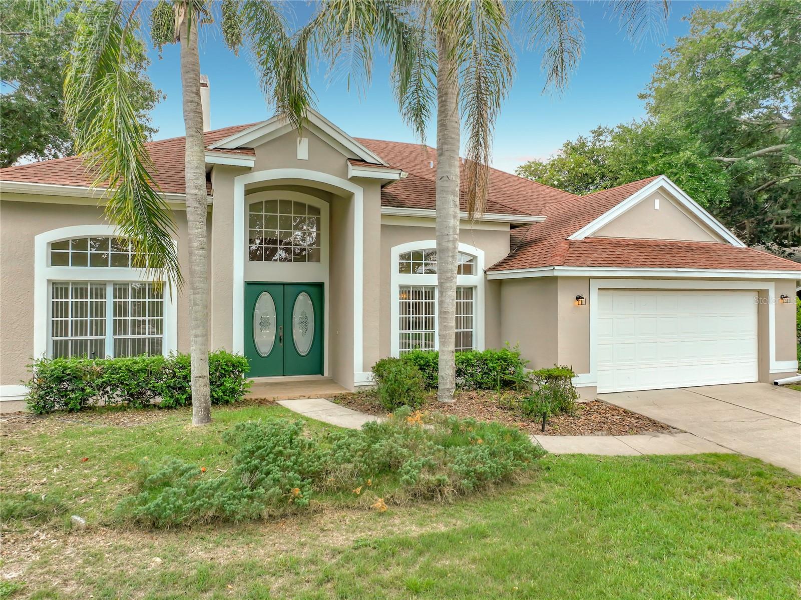 Single Family Residence in OVIEDO, FL - Daniel Dourado