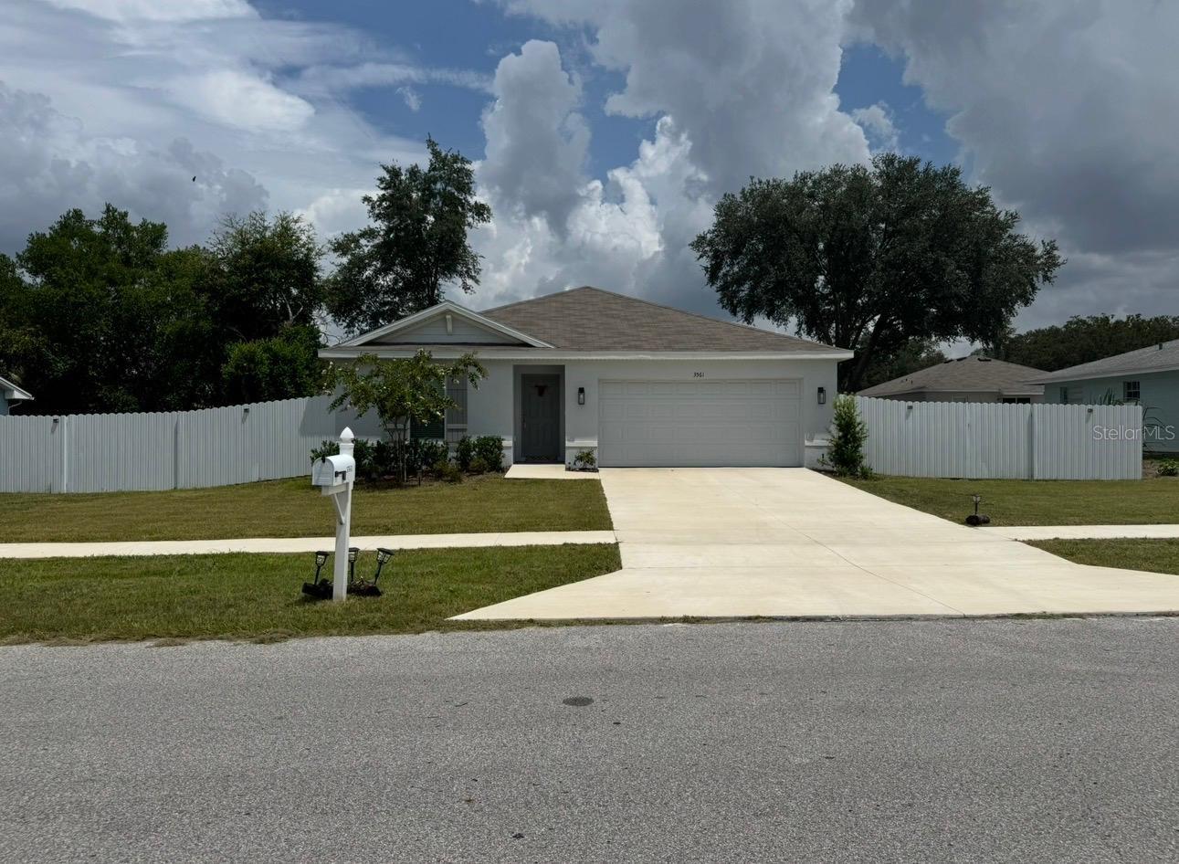 Single Family Residence in OCALA, FL - Daniel Dourado