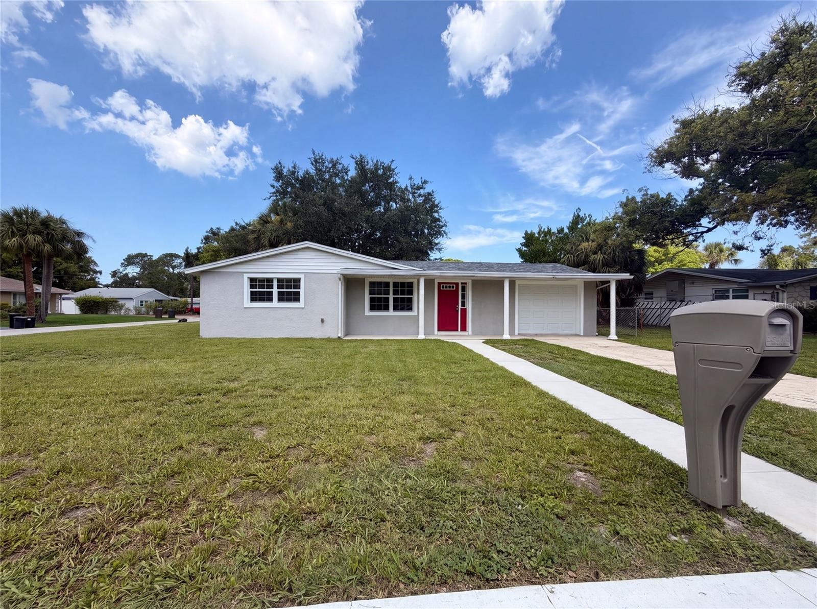 Single Family Residence em NEW PORT RICHEY, FL - Daniel Dourado