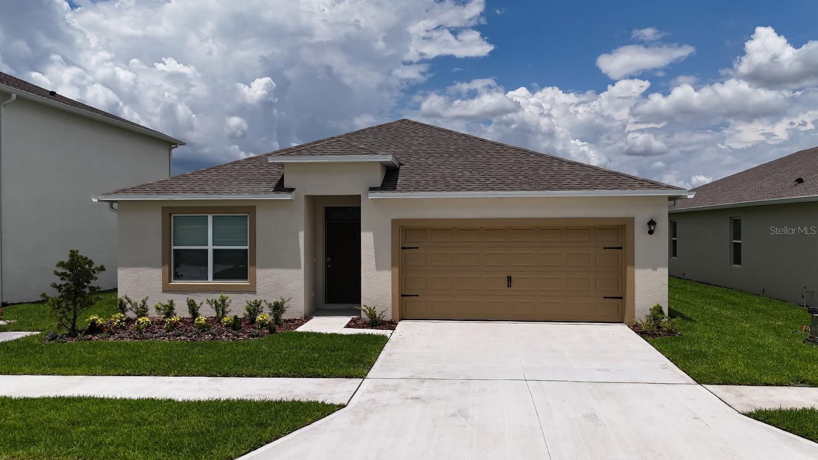 Single Family Residence in LAKE WALES, FL - Daniel Dourado