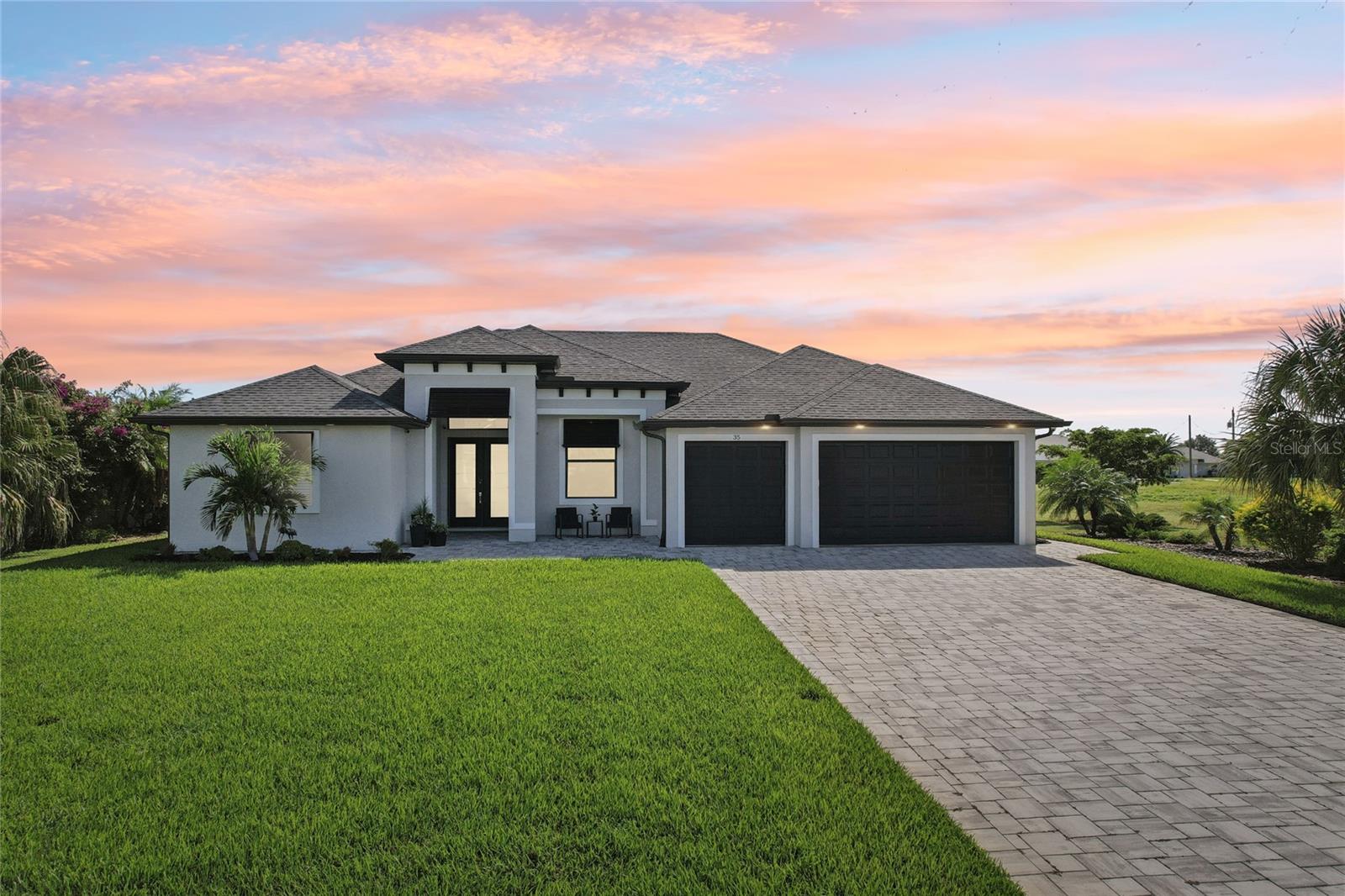 Single Family Residence em ROTONDA WEST, FL - Daniel Dourado