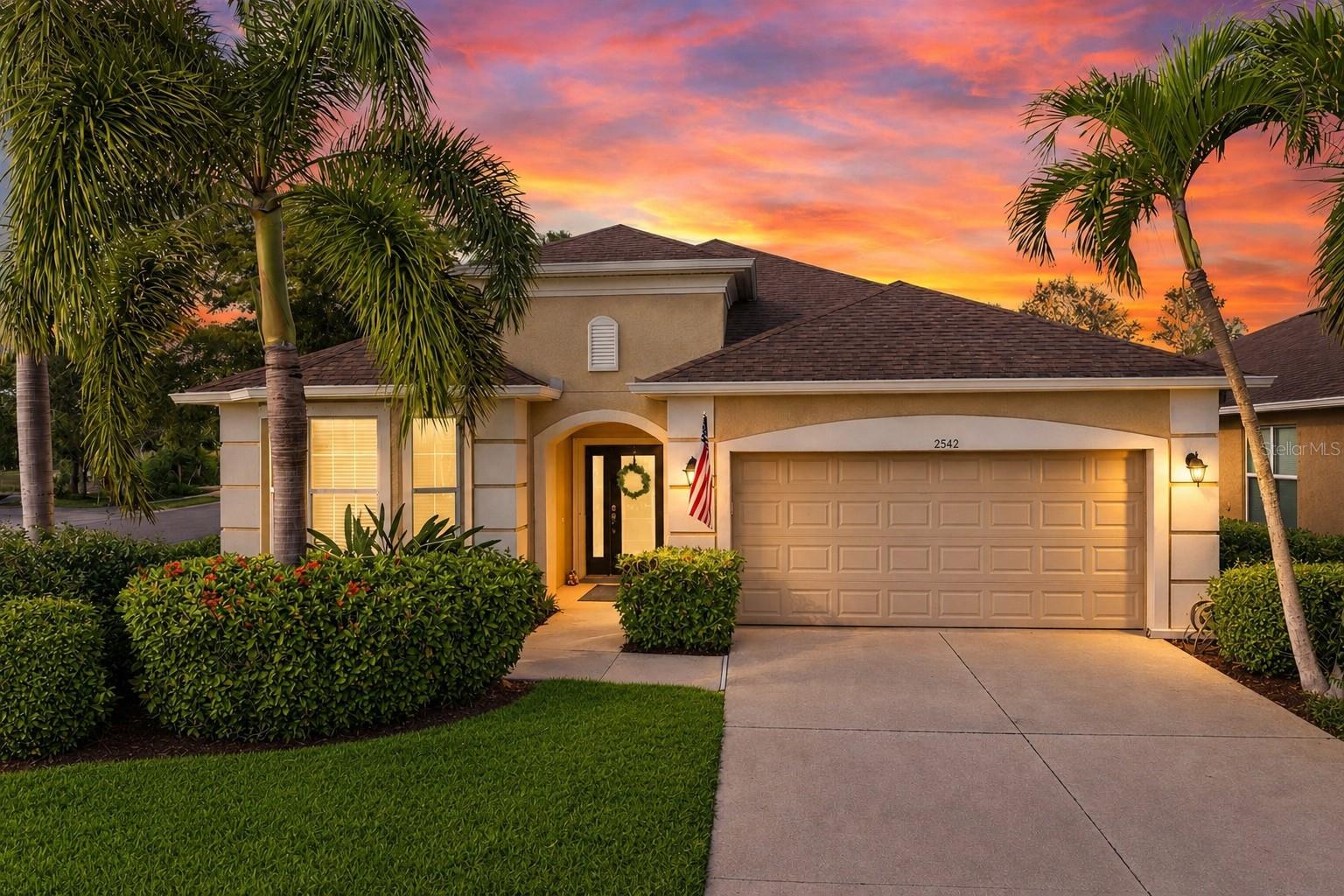 Single Family Residence in VENICE, FL - Daniel Dourado