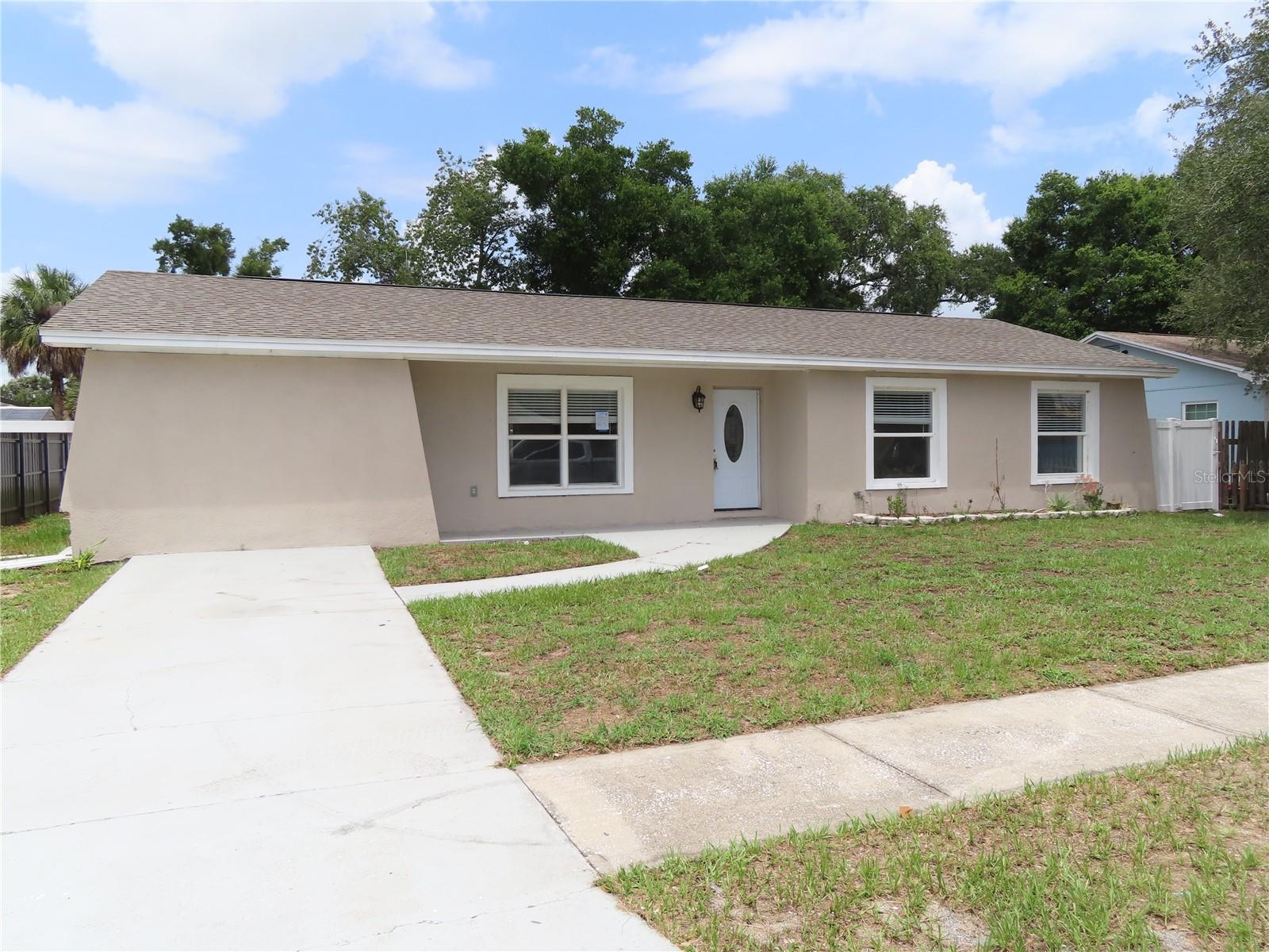 Single Family Residence em BRANDON, FL - Daniel Dourado