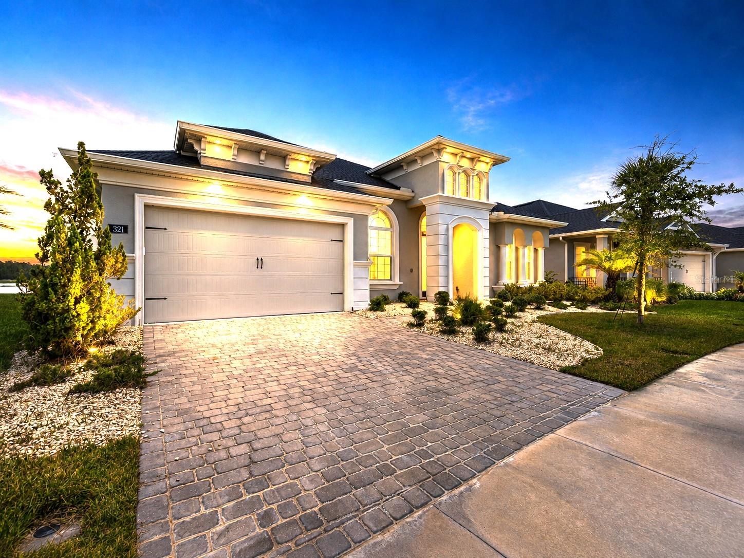 Single Family Residence in DAYTONA BEACH, FL - Daniel Dourado
