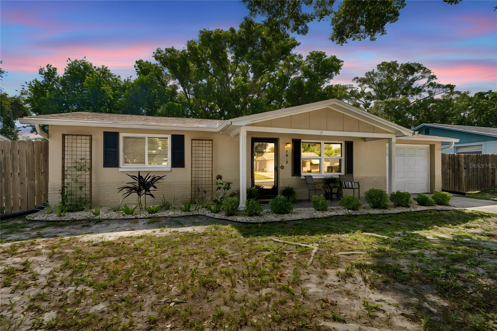 Single Family Residence in NEW PORT RICHEY, FL - Daniel Dourado