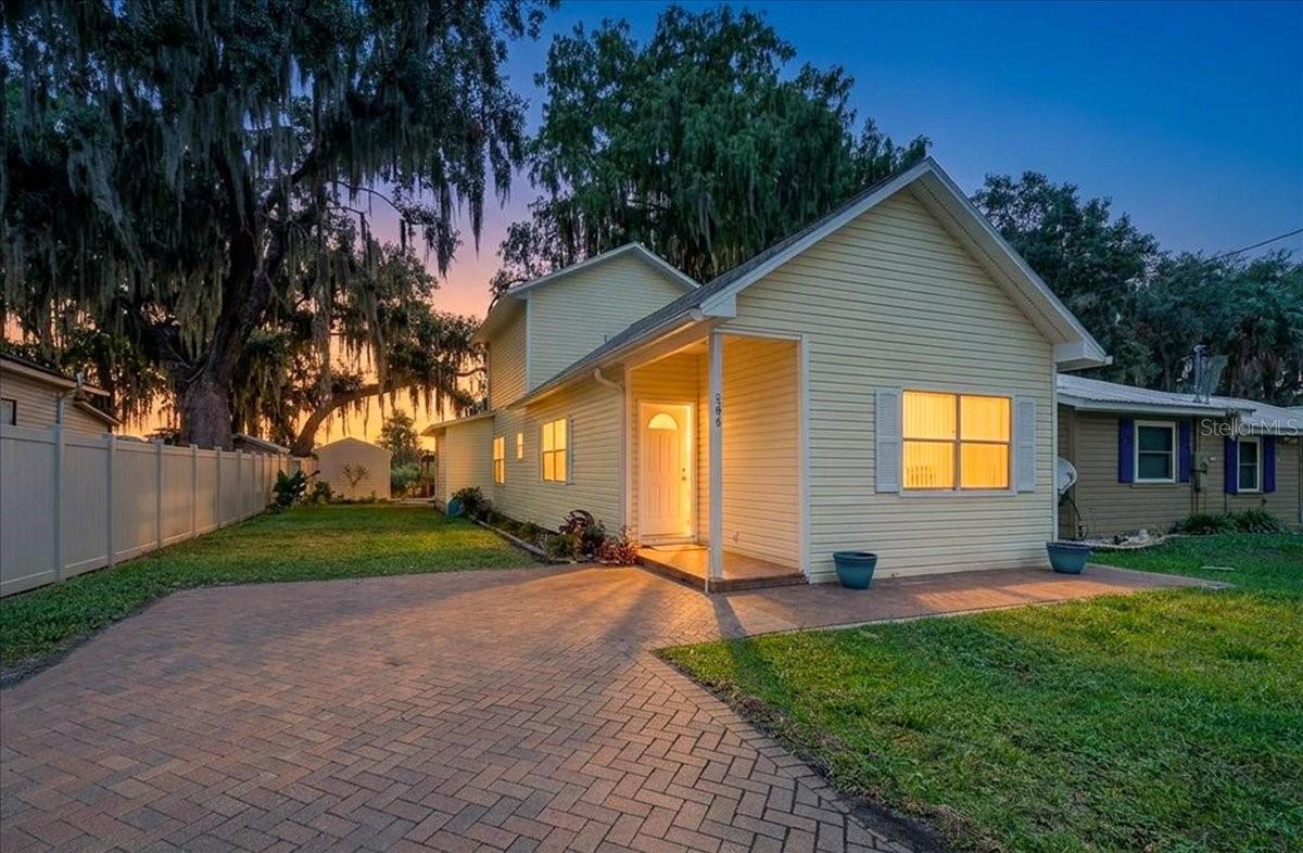 Single Family Residence in INVERNESS, FL - Daniel Dourado