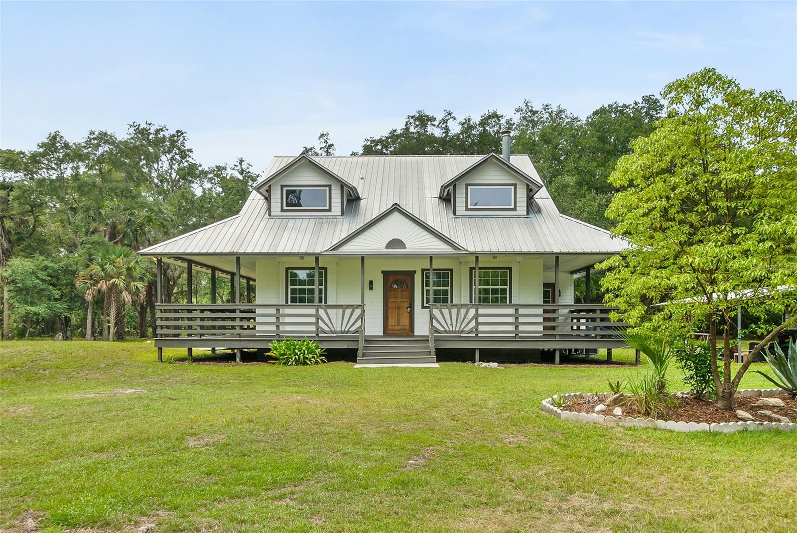 Single Family Residence in BUNNELL, FL - Daniel Dourado