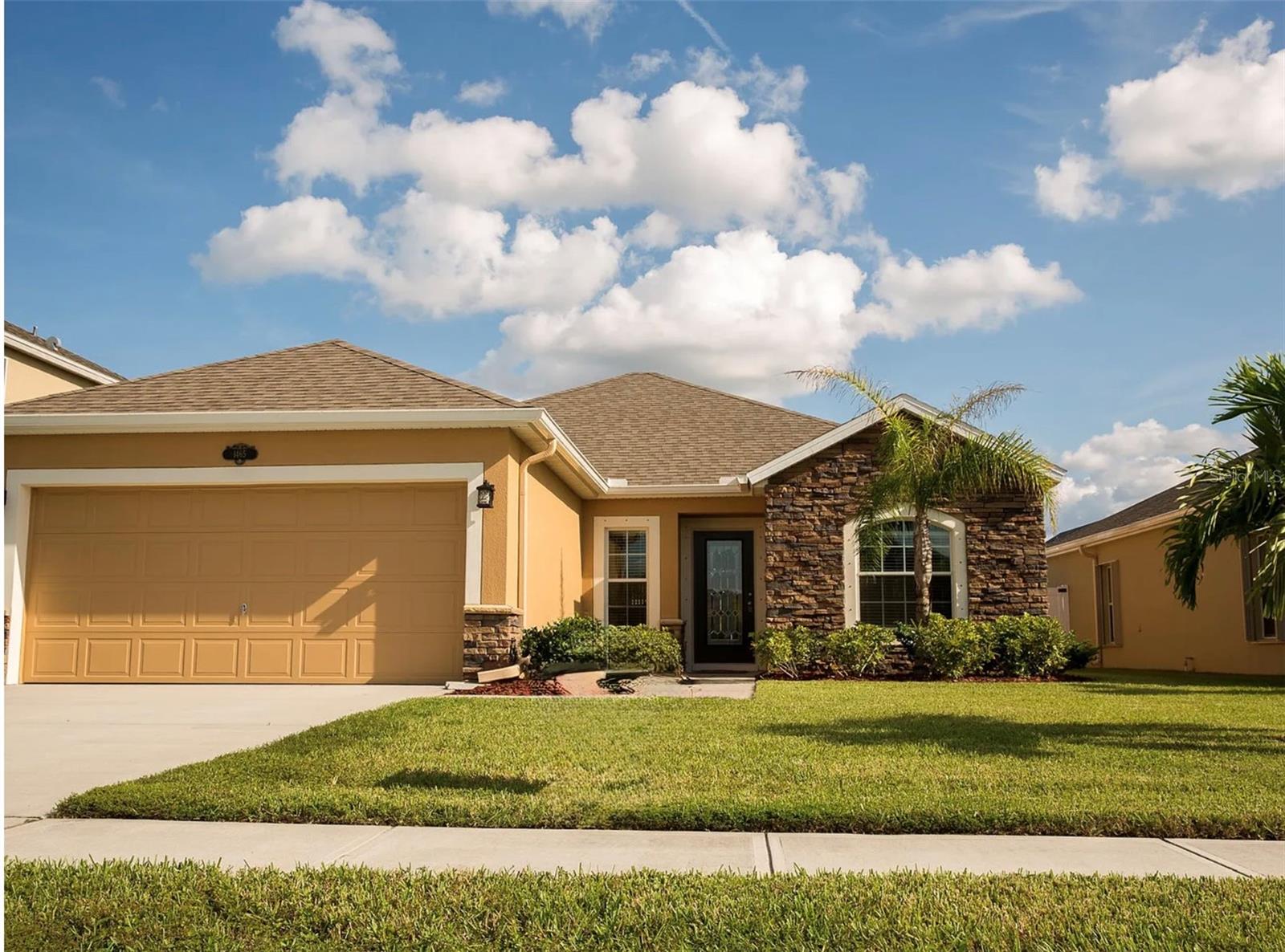 Single Family Residence in WEST MELBOURNE, FL - Daniel Dourado