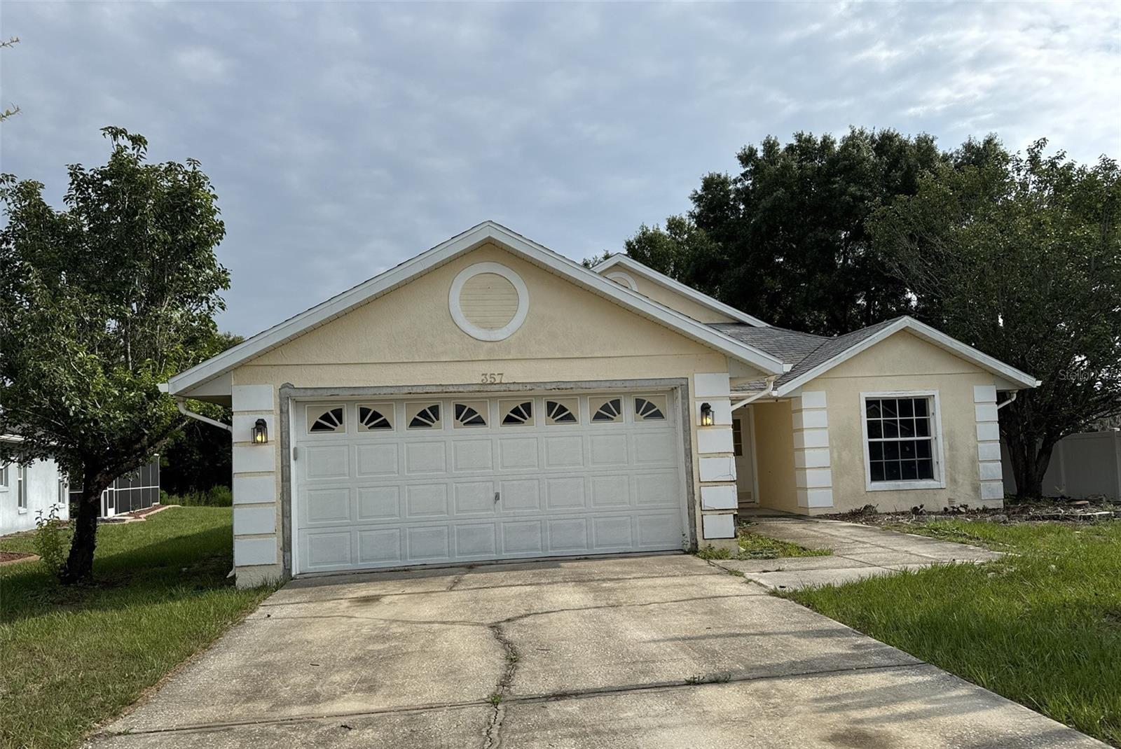 Single Family Residence in DAVENPORT, FL - Daniel Dourado