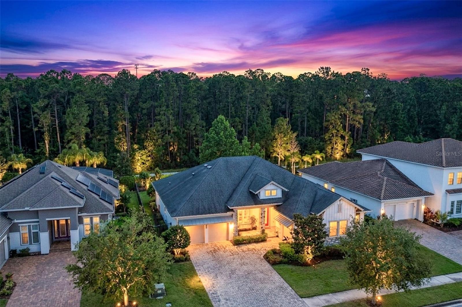 Single Family Residence in ORLANDO, FL - Daniel Dourado