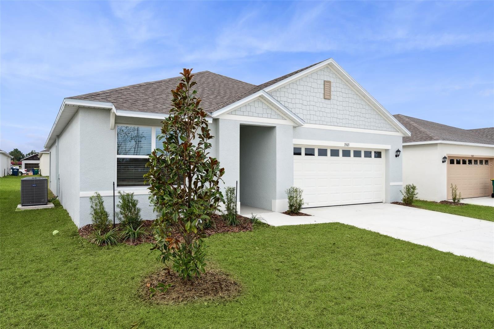 Single Family Residence em UMATILLA, FL - Daniel Dourado