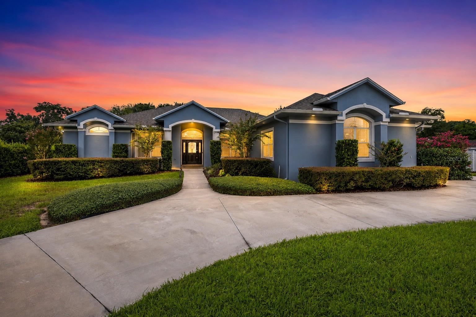 Single Family Residence in LONGWOOD, FL - Daniel Dourado