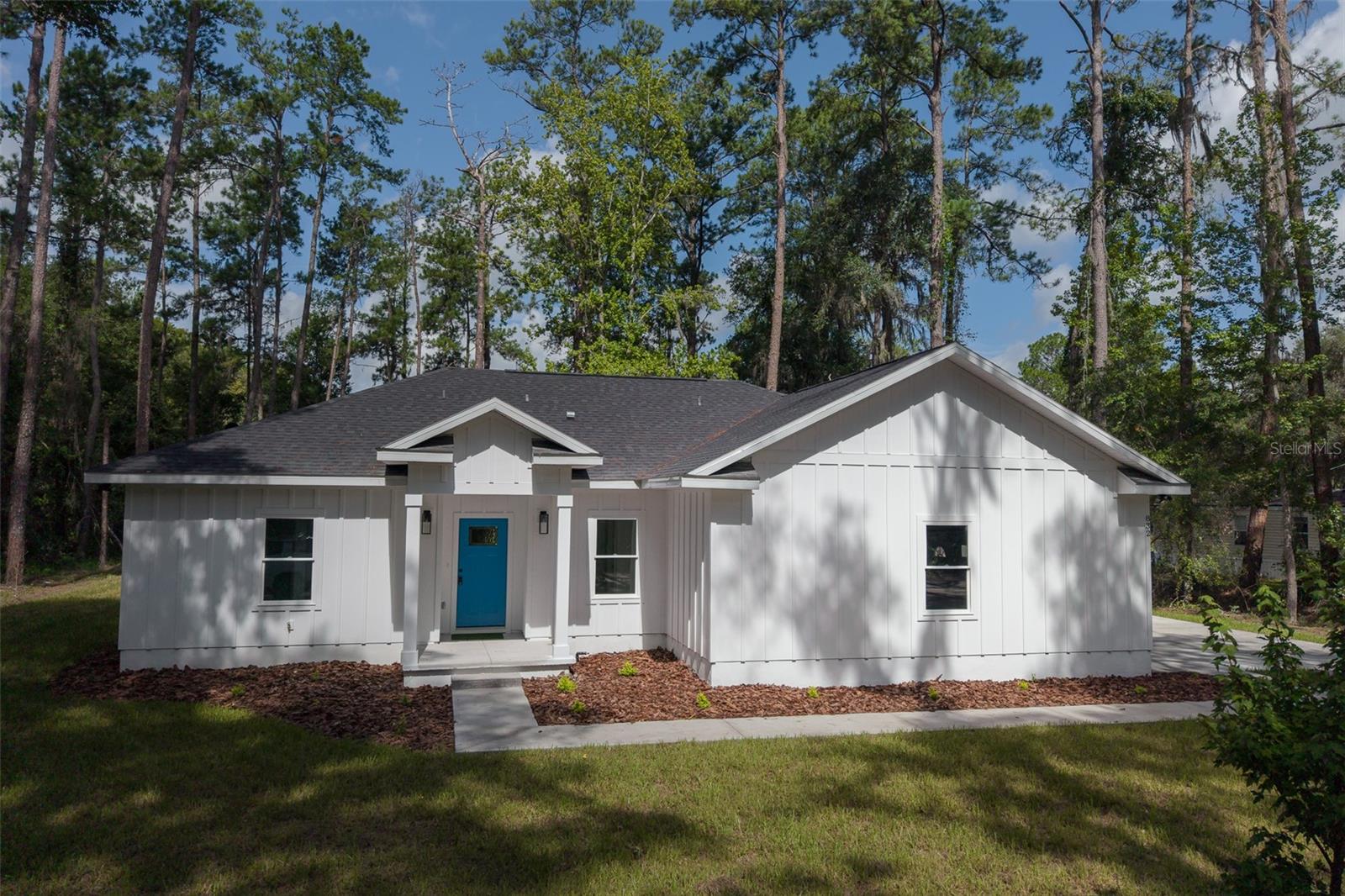 Single Family Residence in MICANOPY, FL - Daniel Dourado