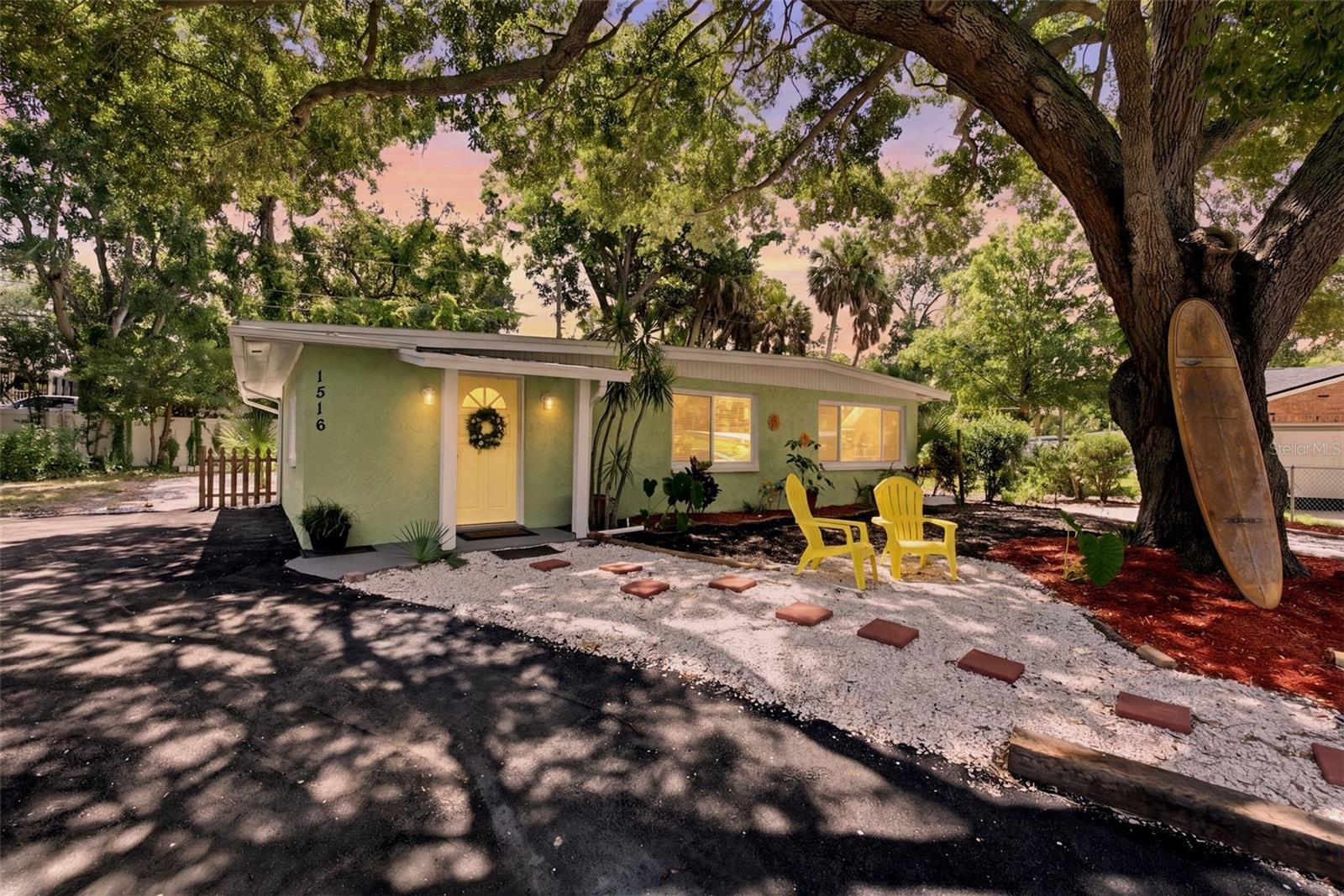 Single Family Residence in LARGO, FL - Daniel Dourado